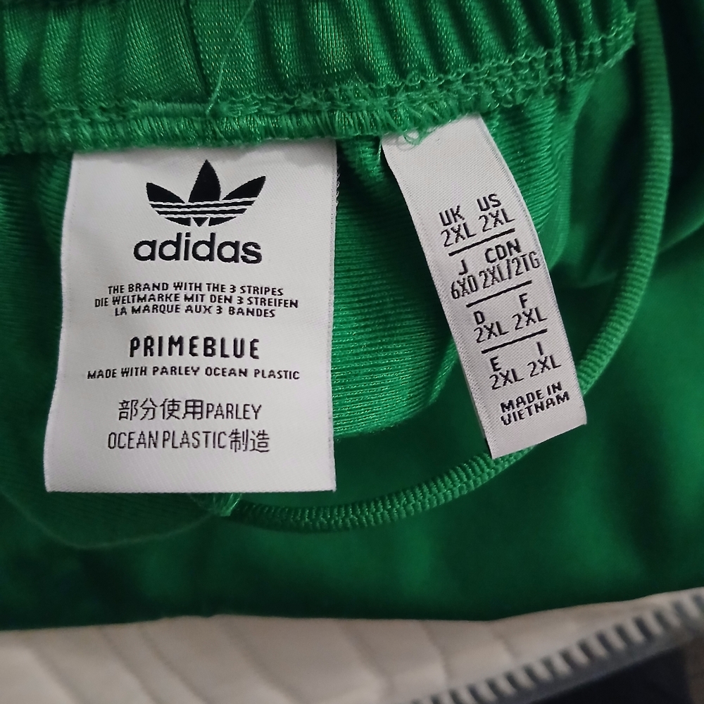 Adidas Sports wear jacket - Picture 4 of 4